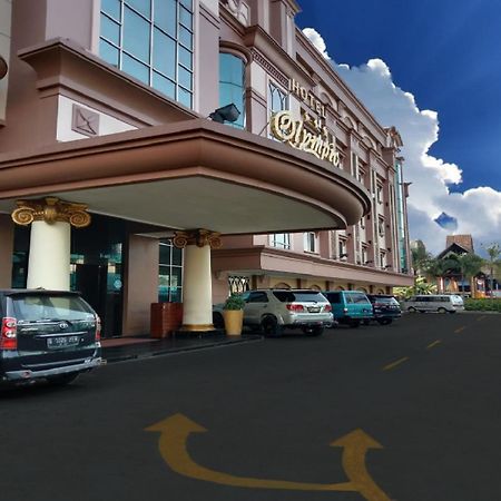Olympic Hotel Jakarta Eksteriør bilde