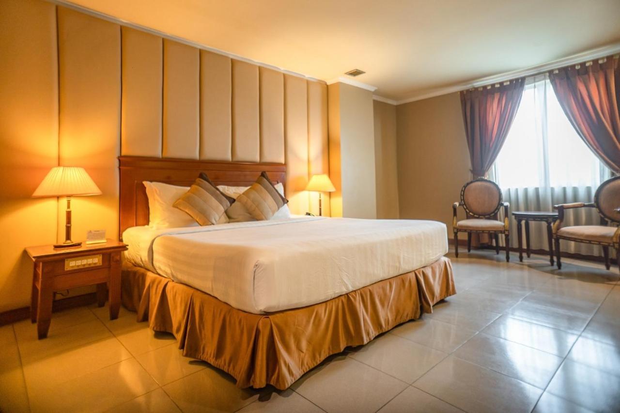 Olympic Hotel Jakarta Eksteriør bilde