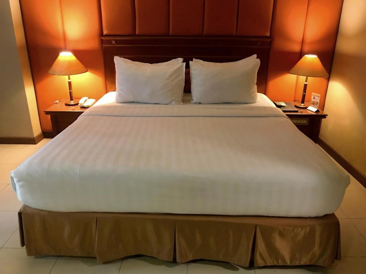 Olympic Hotel Jakarta Eksteriør bilde